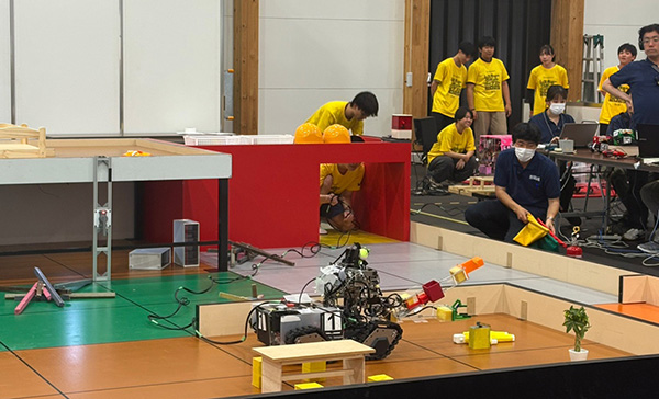 「レスキューロボットコンテスト2025」競技会予選の様子